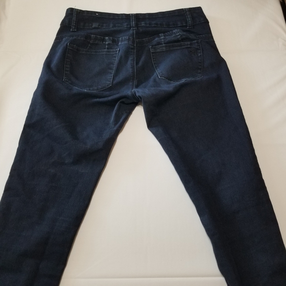 3 For 30 VIP Jeans - Picture 3 of 10